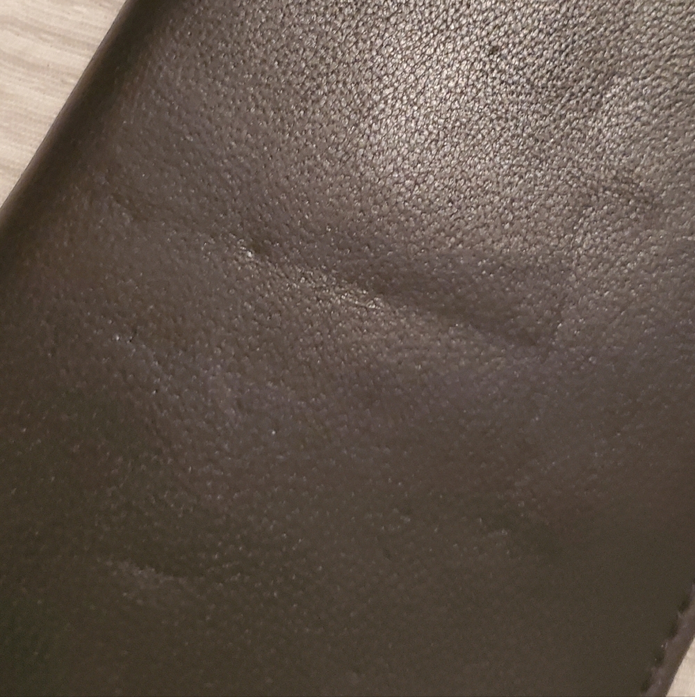 🛍️BUNDLE ONLY ITEM🛍️ Black Genuine Leather Wallet *FLAWS - Picture 7 of 7